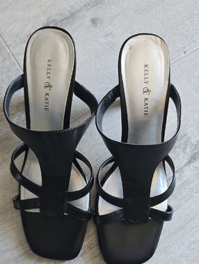 Kelly & Katie Black Strappy Open-Toe Slide Sandals